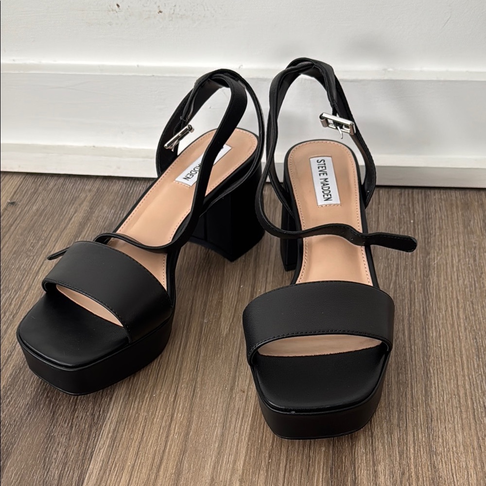 NWOT Steve Madden Black Women's Platform heels